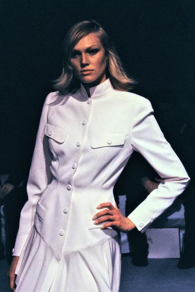 Look 11